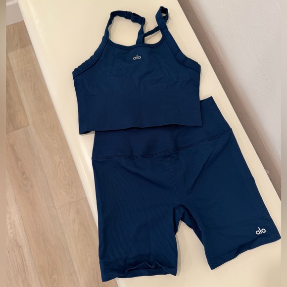 ALO seamless set - Picture 3 of 3